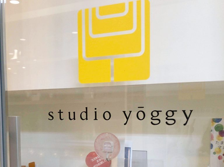 スタジオヨギーの店舗ロゴ